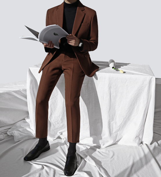 F/w single brown suit (1color)
